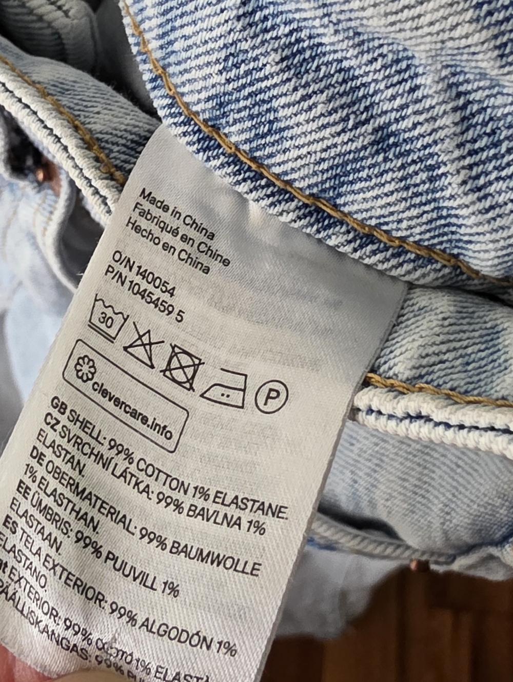H&M Light Blue High-Rise Flared Jeans - Picture 5 of 12